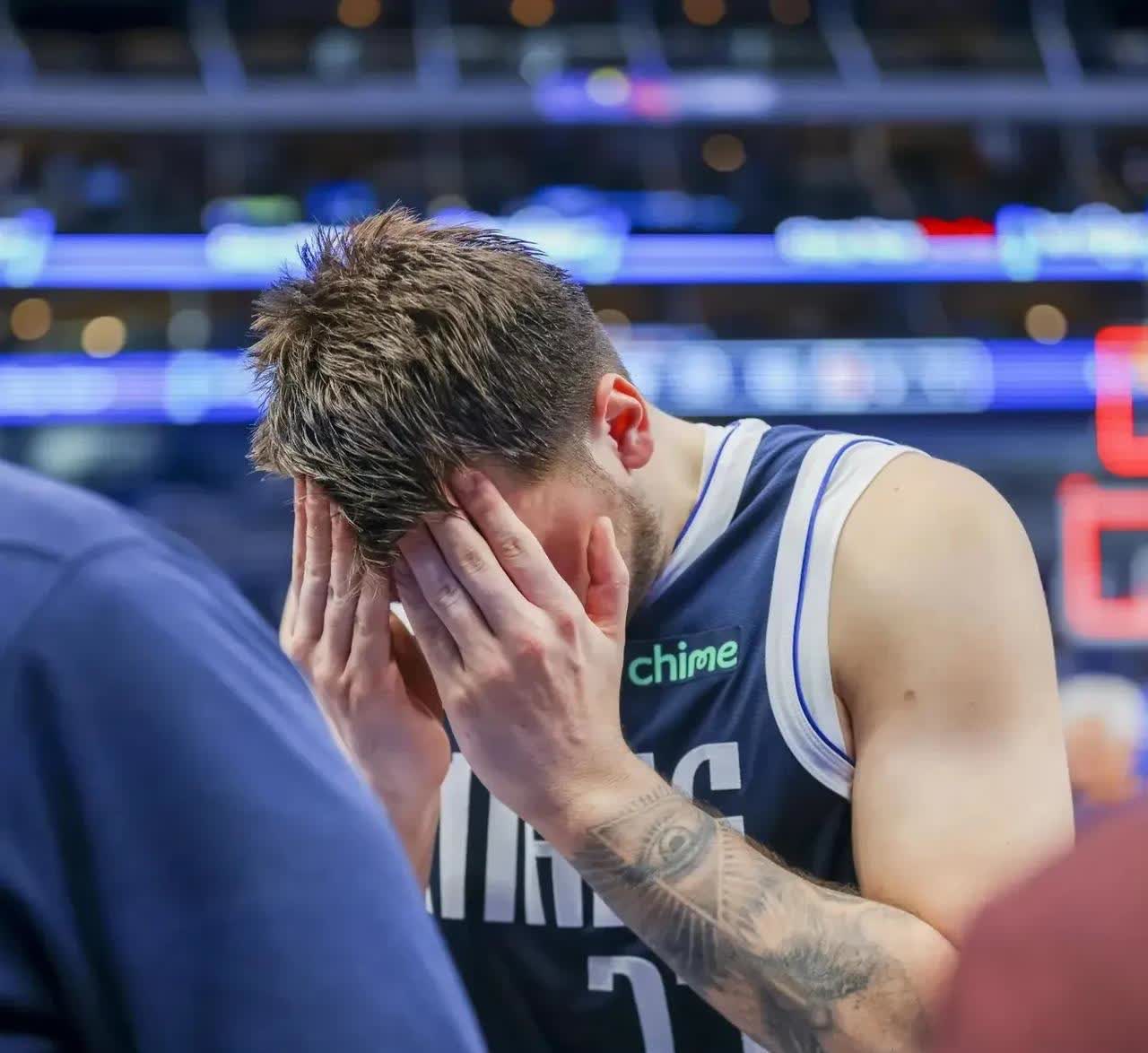 九游体育-东契奇在西班牙队比赛中锐不可当，持续失利引发热议！