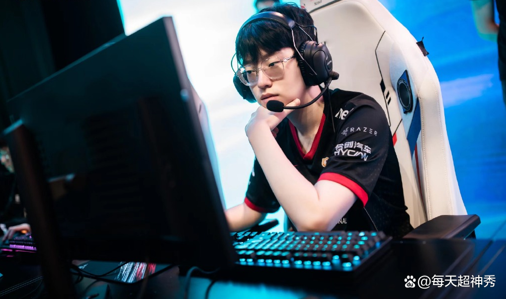 九游-Scout在塞尔维亚队比赛中关键助攻，高光表现引发热议！的简单介绍